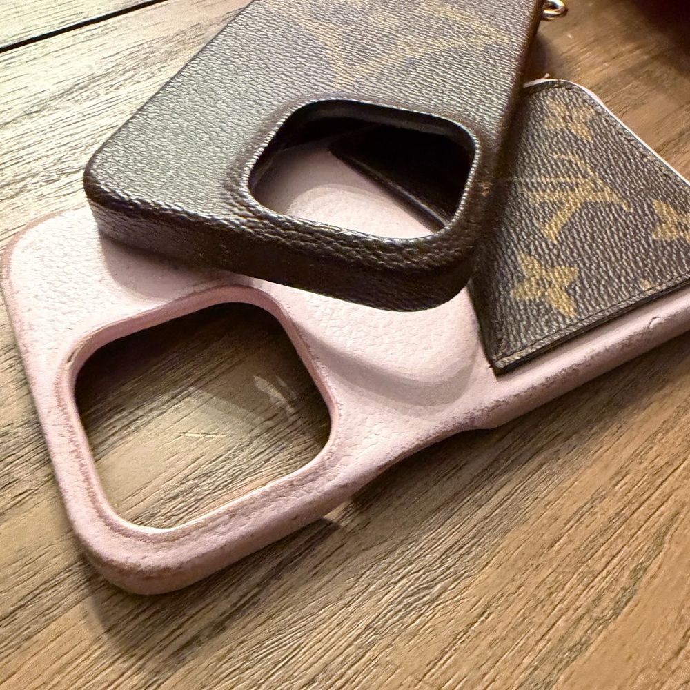 LOUIS VUITTON 2pc iPhone 13 Pro Case Bumper Monogram Leather For Crossbody Pink - Picture 6 of 6